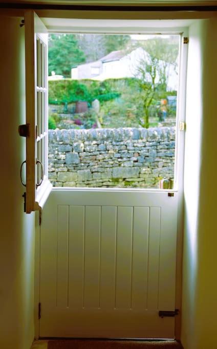 Gorgeous Cozy Cottage With A Heritage Feel, Walks, Pubs & Wood Burner Tideswell Exteriér fotografie