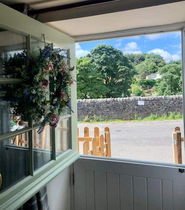Gorgeous Cozy Cottage With A Heritage Feel, Walks, Pubs & Wood Burner Tideswell Exteriér fotografie